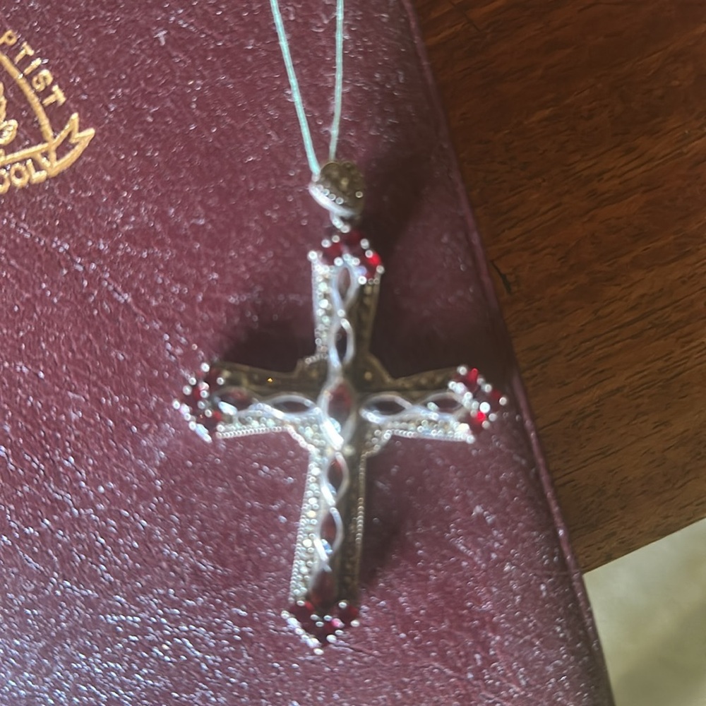 Elegant Red Cross Pendant Necklace